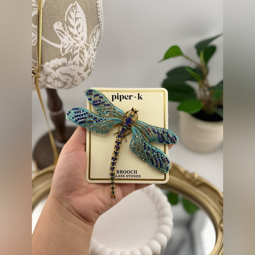 Piper K Dragonfly Crystal Brooch Pin - Picture 4 of 4